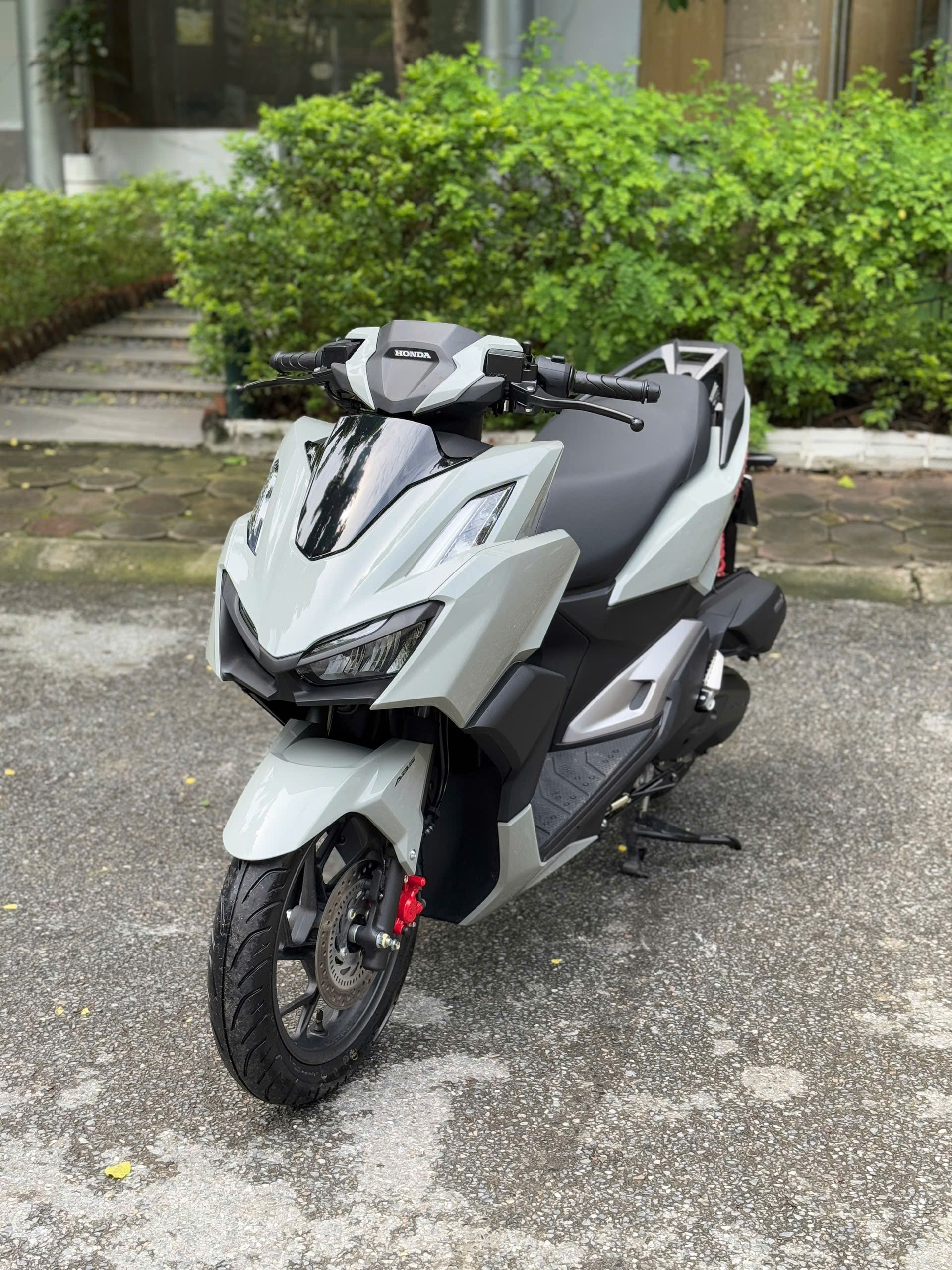 Honda Vario160 trắng  29BN-09750