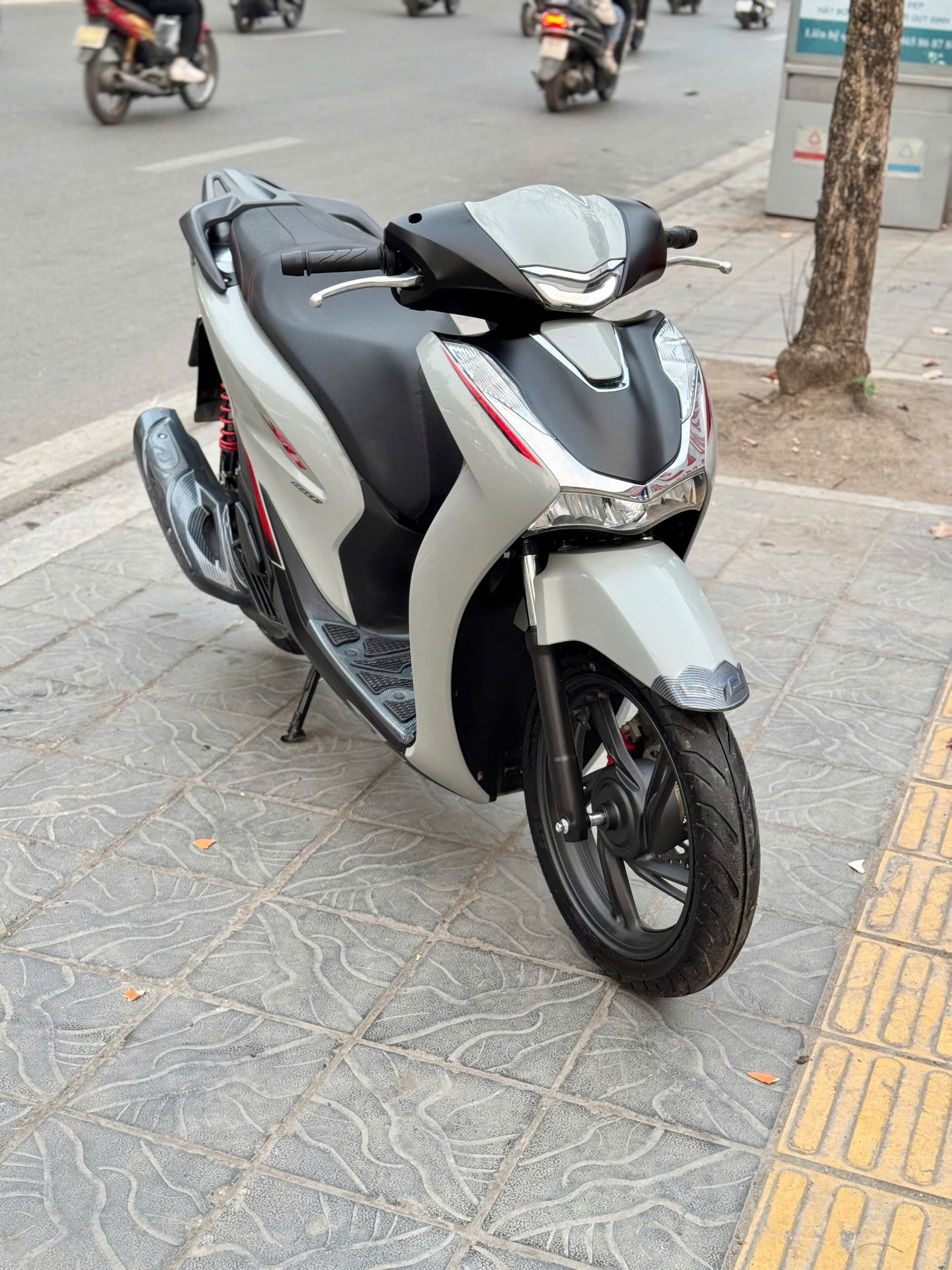 Sh160abs 2024 xám