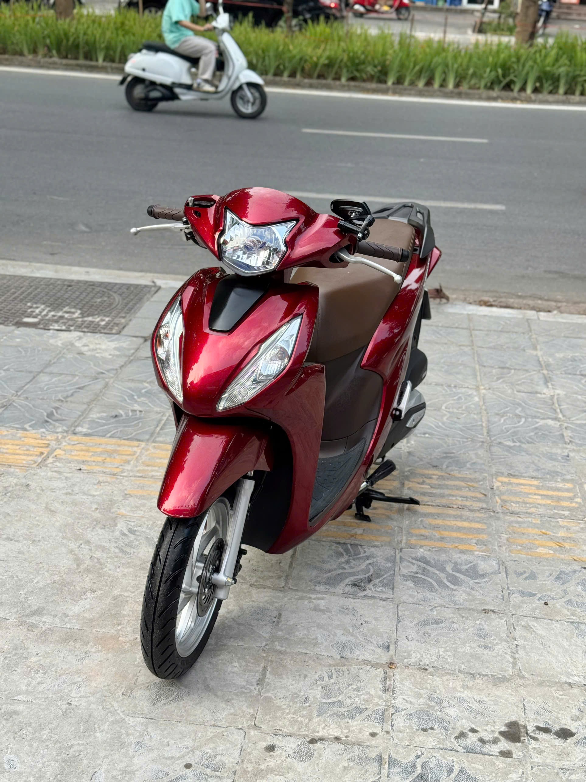 Vision 2025 đỏ