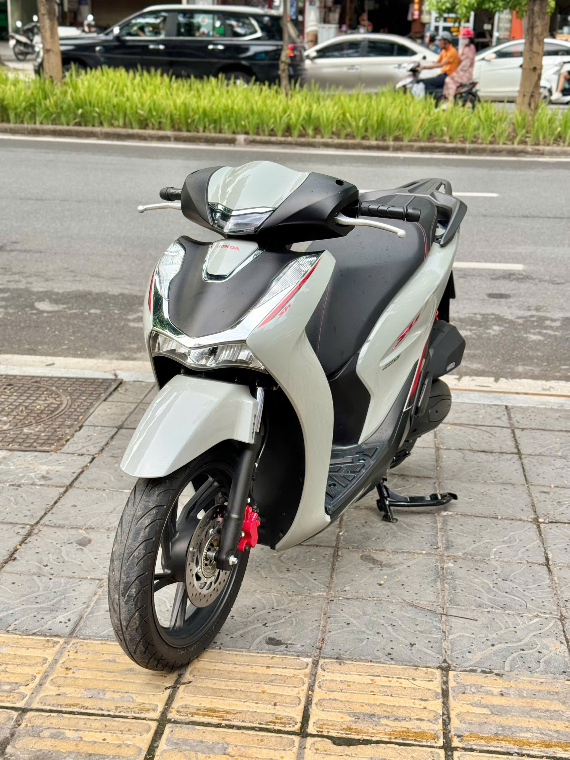 Sh160abs 2024 xám 29V7-73670