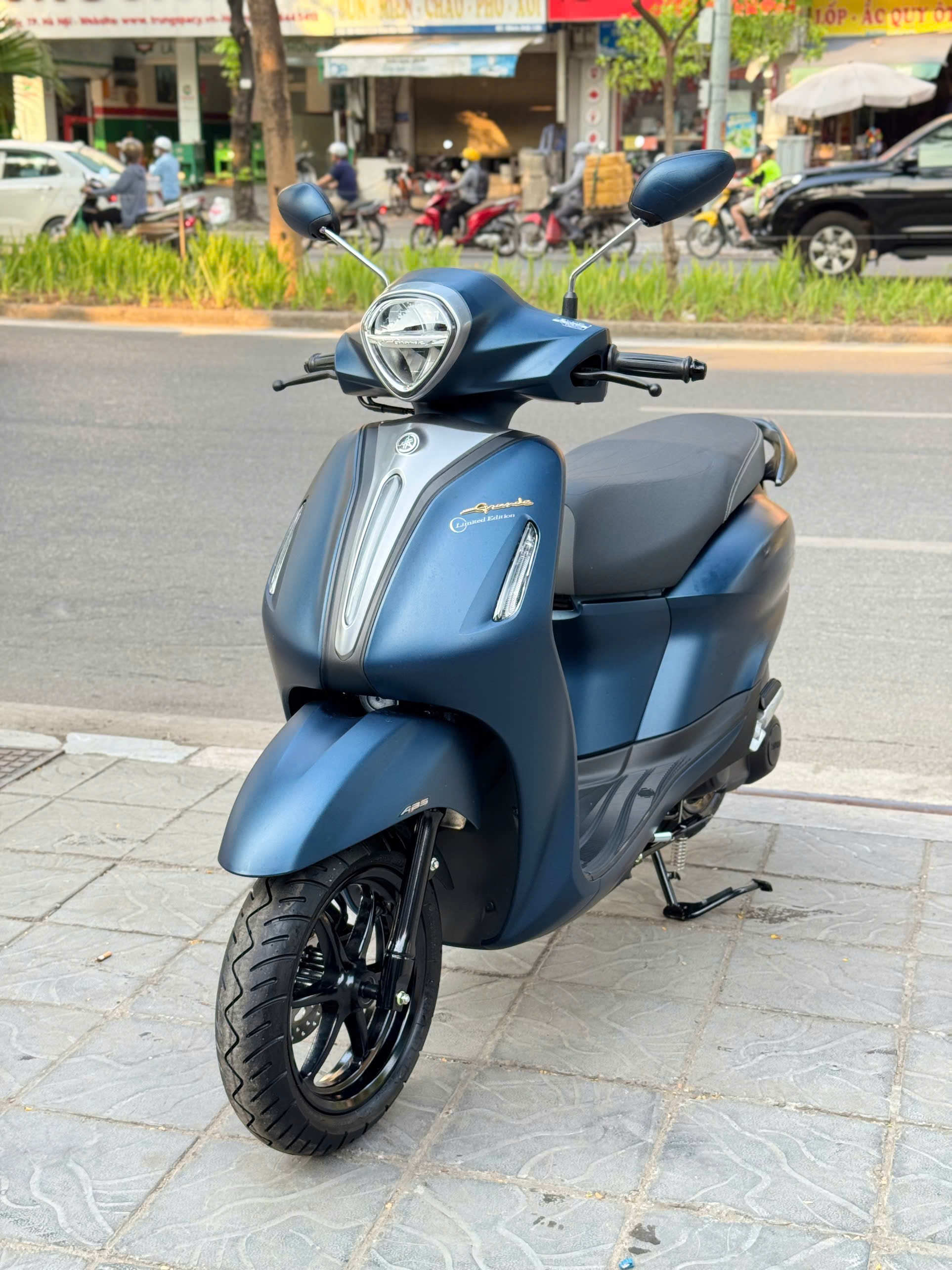 Grande 2026 xanh mới 100% vừa bấm biển