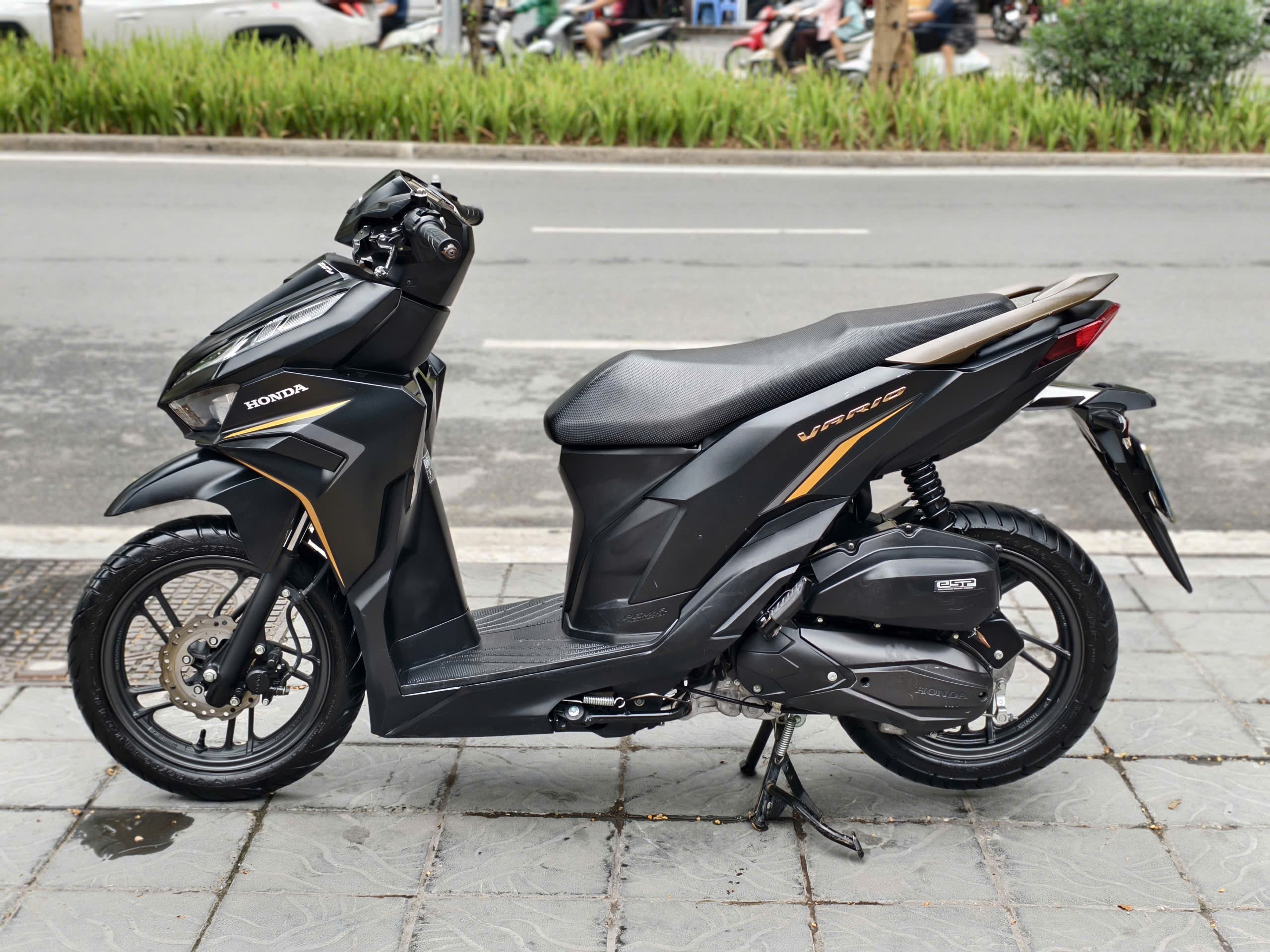Vario 125 2025 đen 29AC-82391