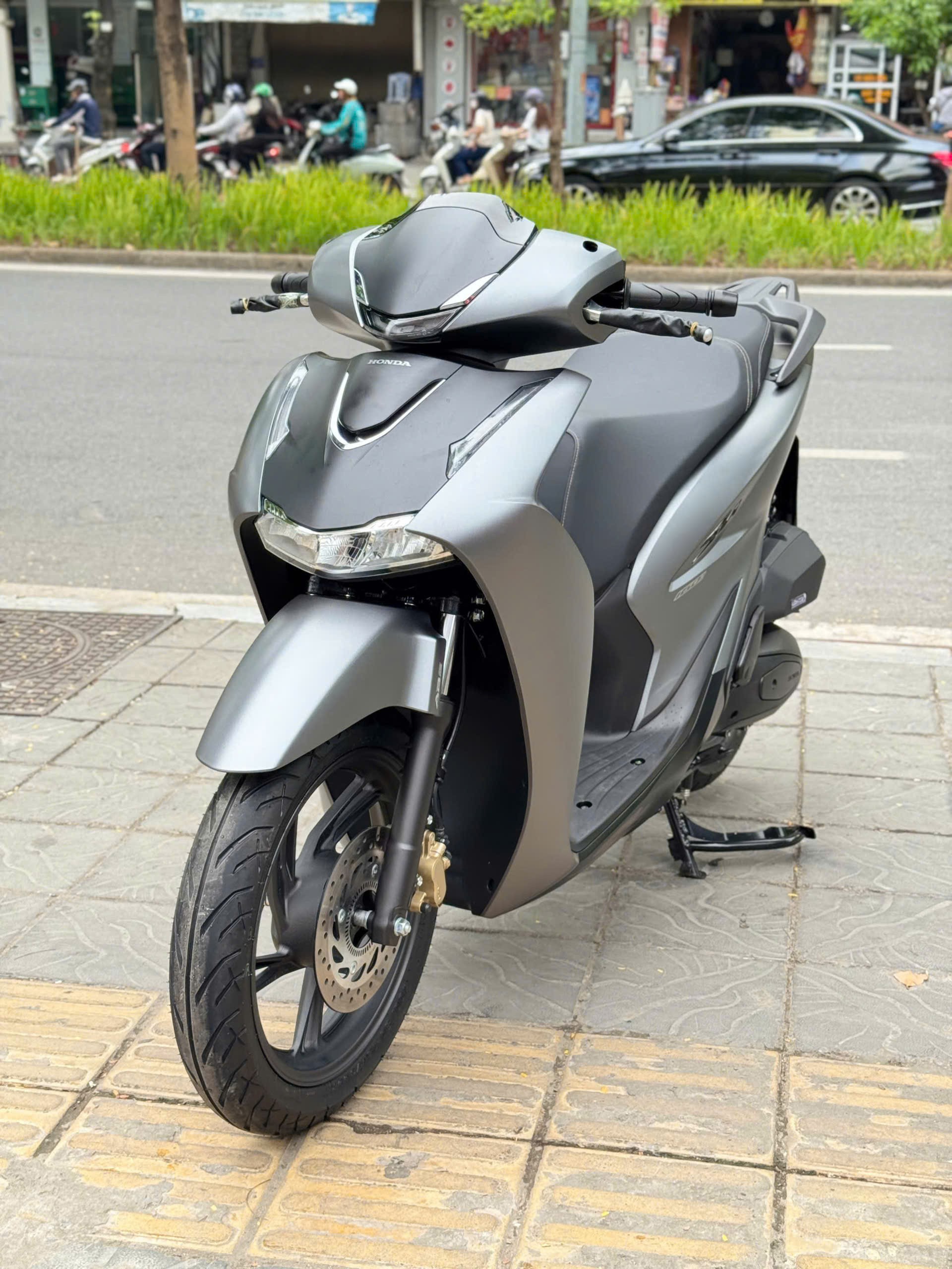 Sh160abs 2026 xám titan mới 100%