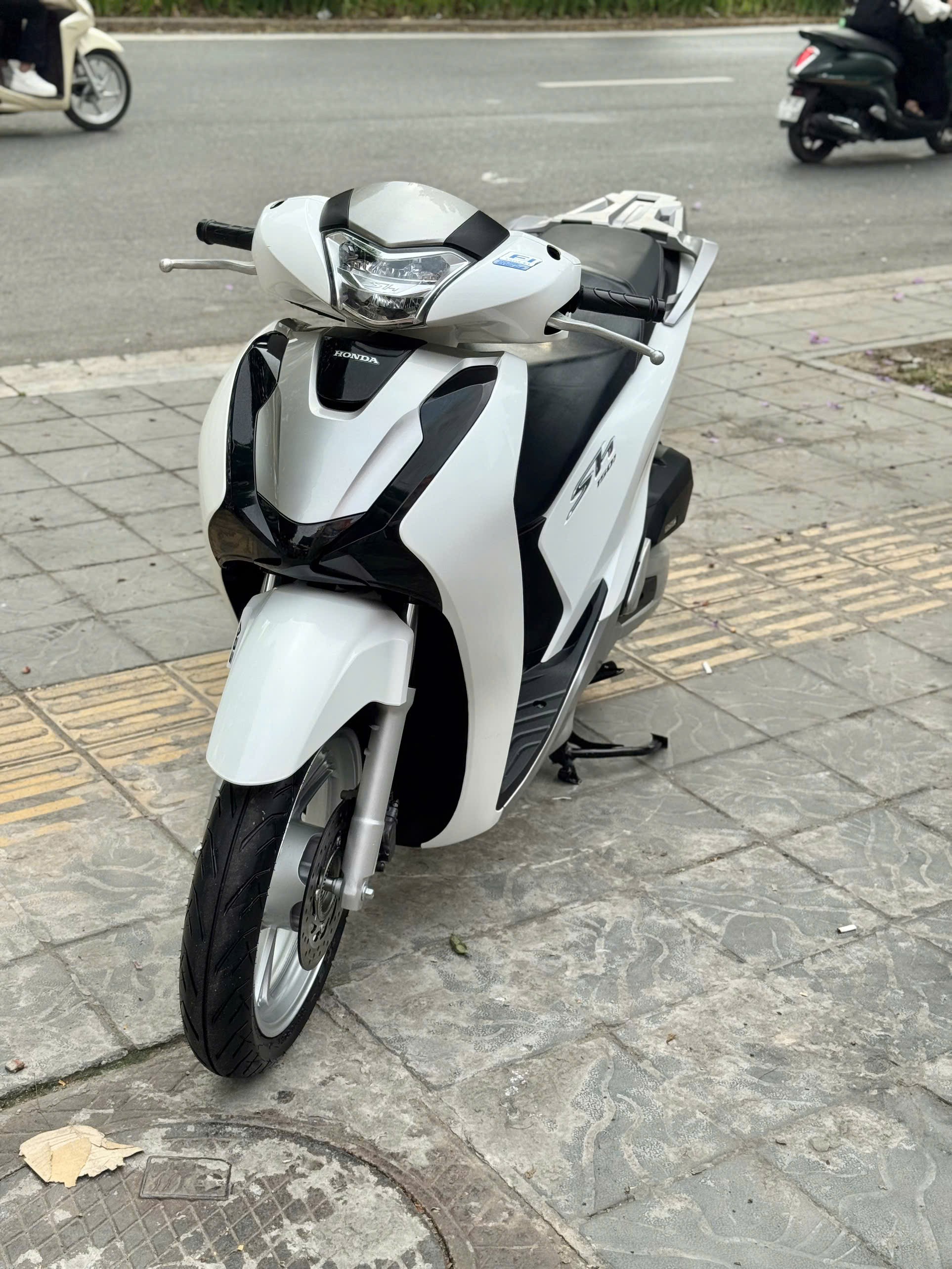 Sh125abs 2019 trắng 29E2-50641