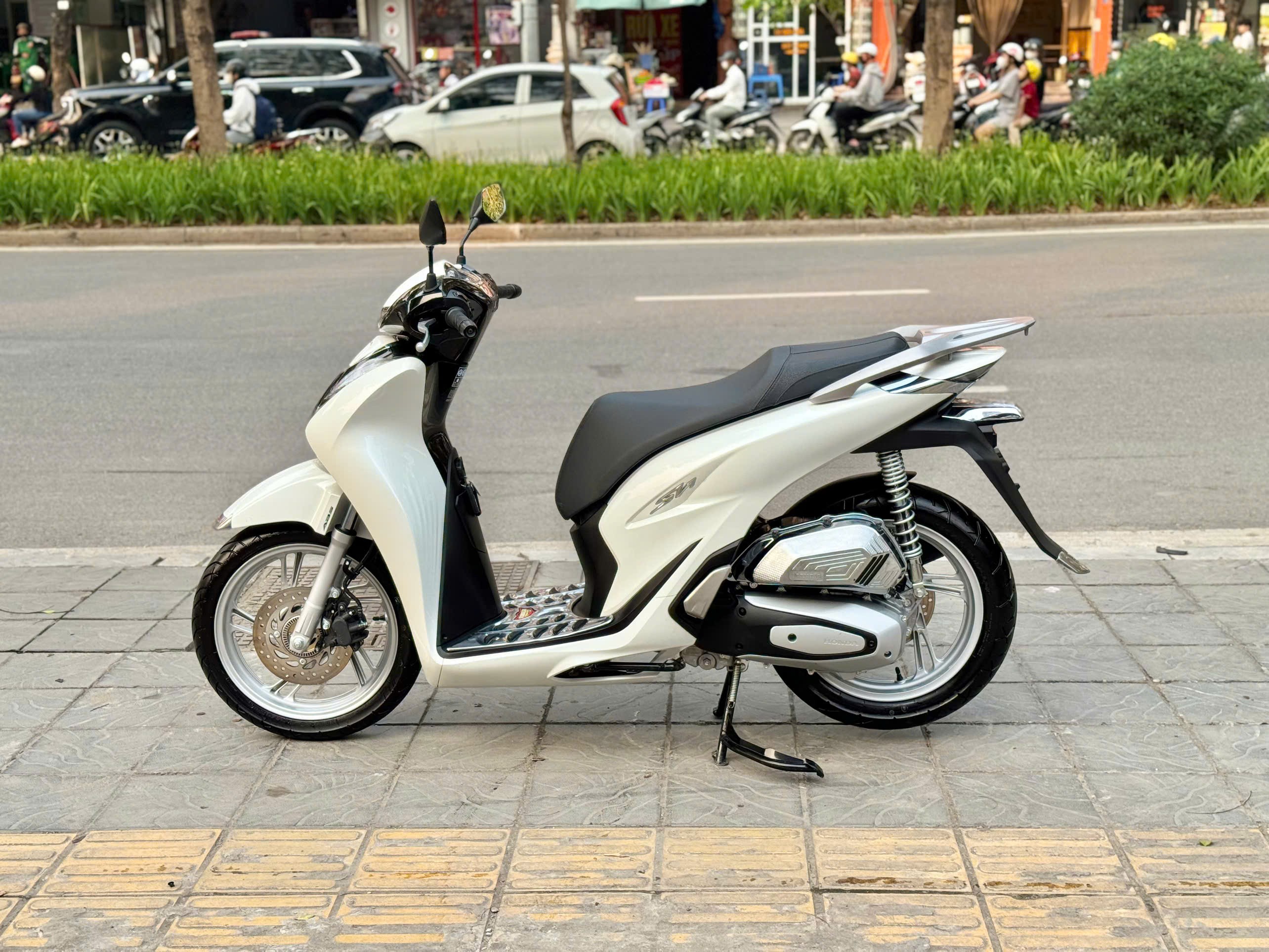 Sh125abs 2024 trắng bao hồ sơ