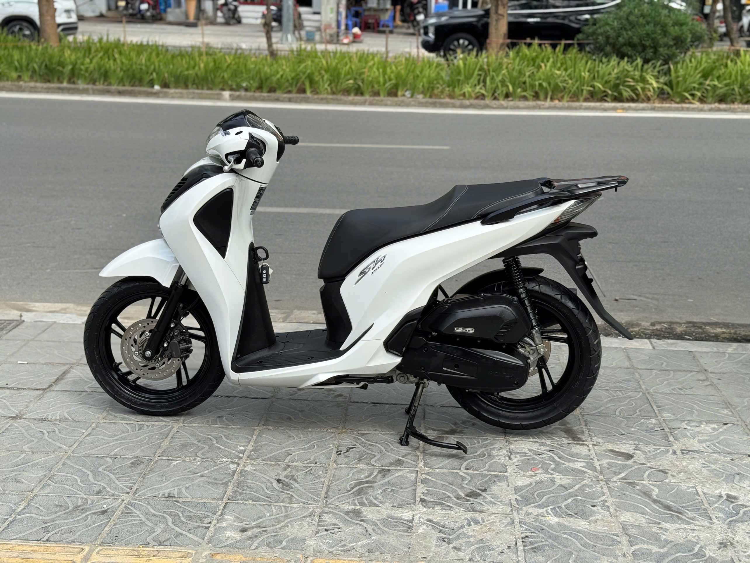 Sh150abs 2018 trắng 29S1-77930