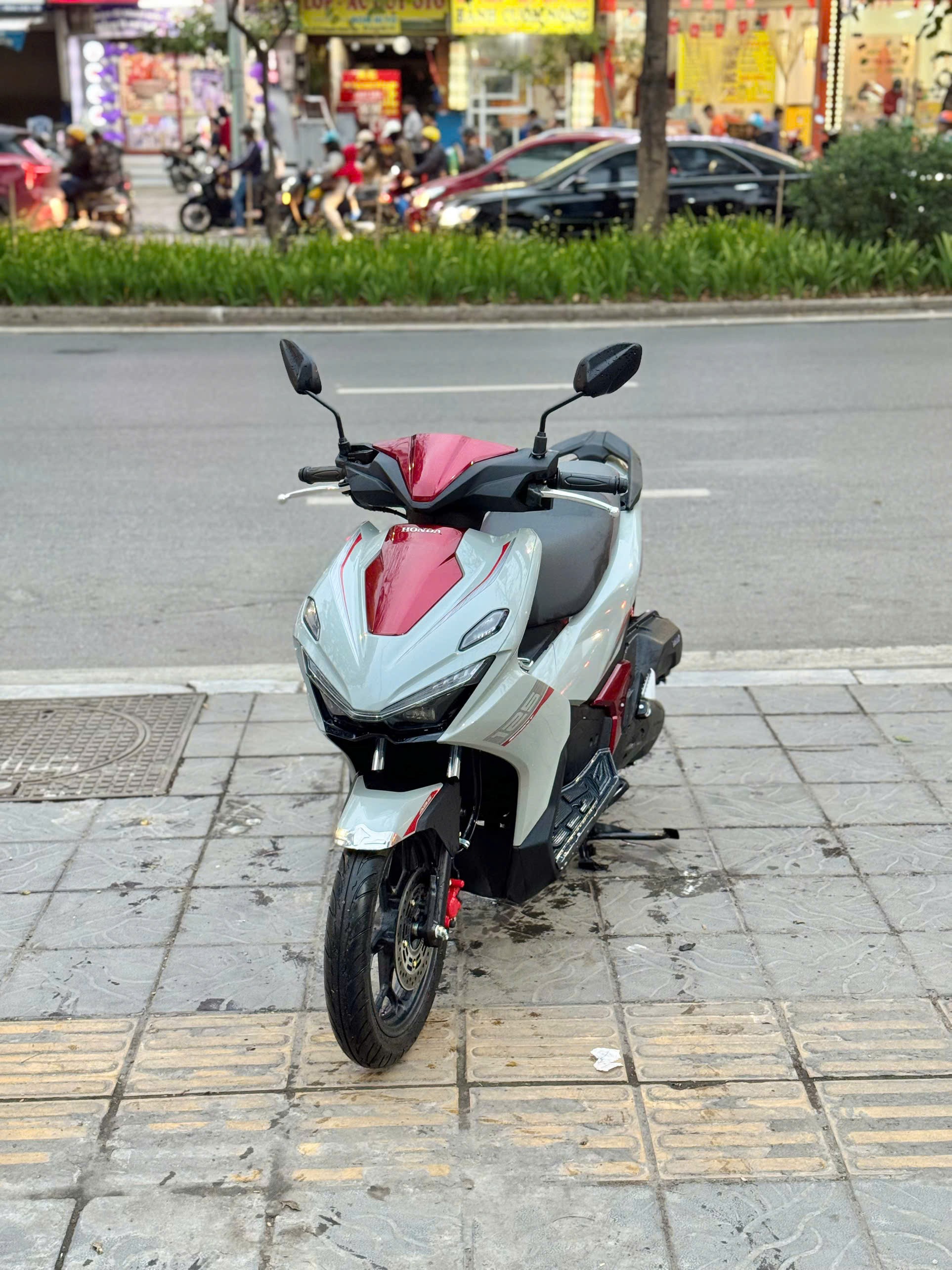 Ab125abs 2026 xám 290km