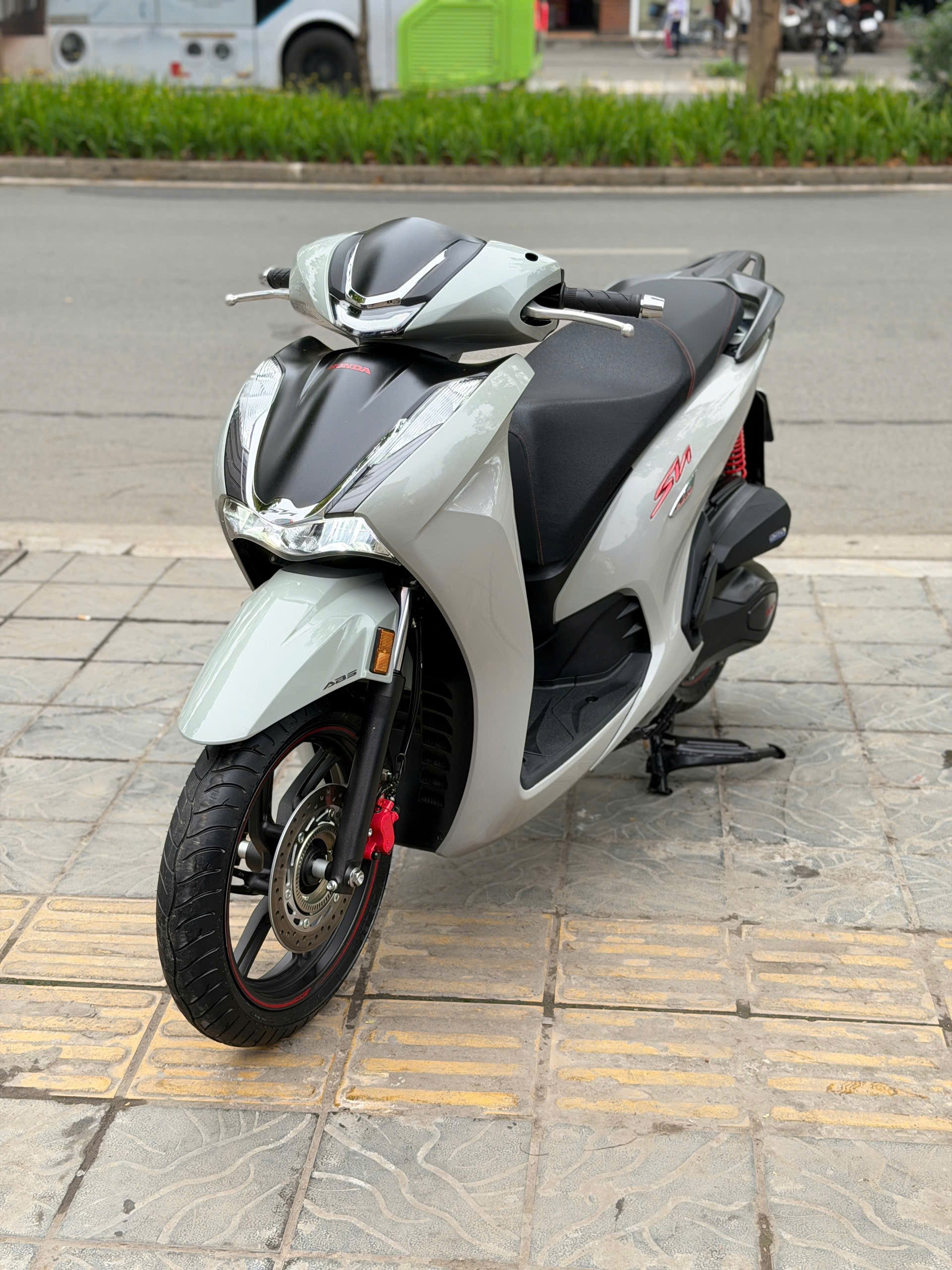 Sh350i 2023 xám xi măng