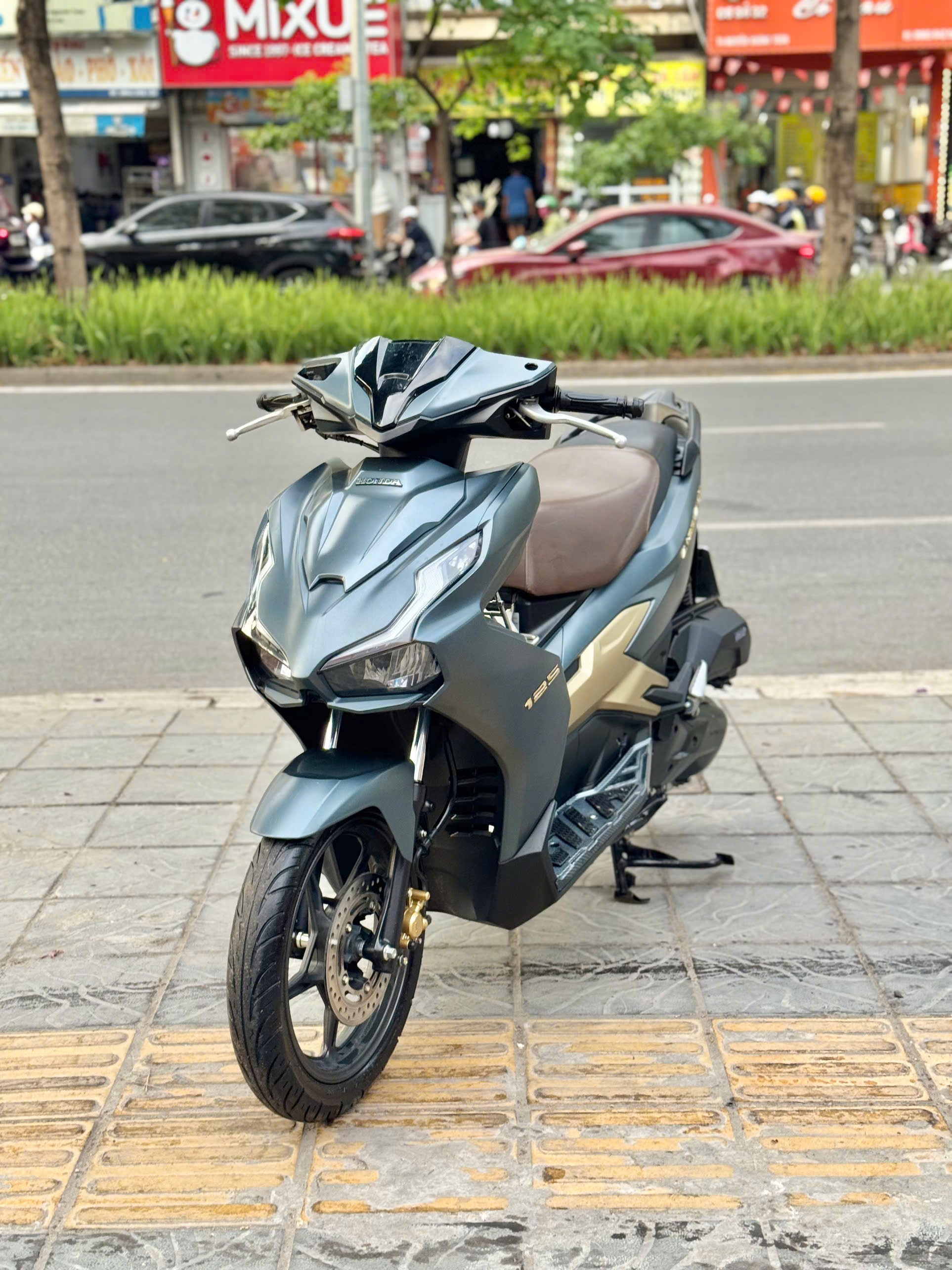 Ab125 2024 xanh đá