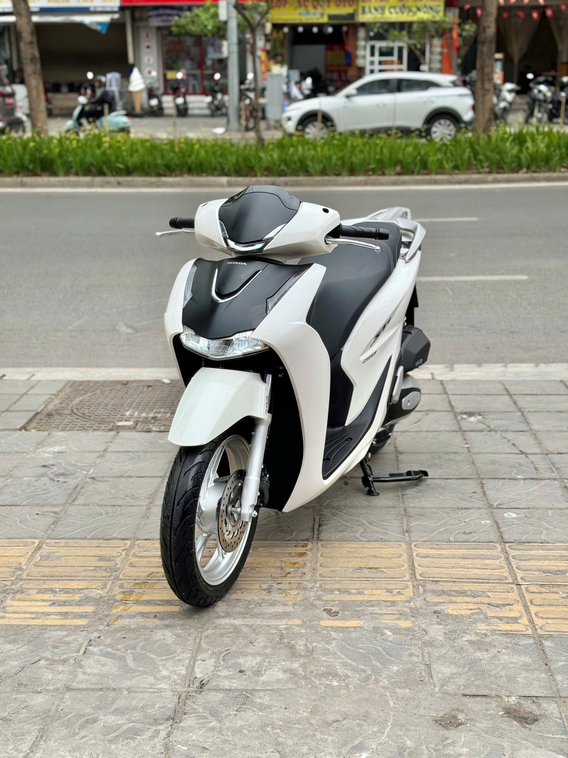 Sh160abs 2026 trắng 18HA-09491