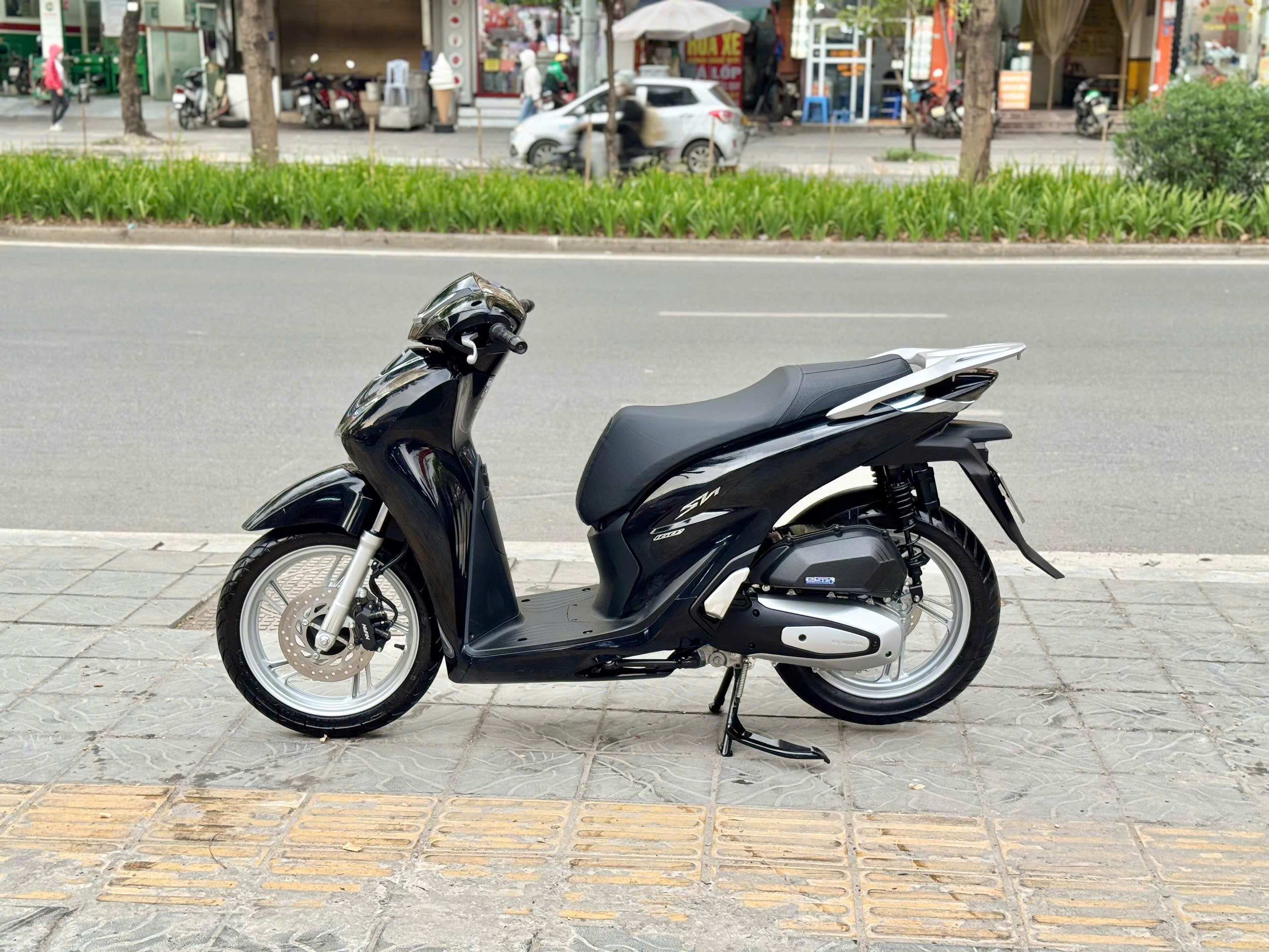 Sh160cbs 2024 đen bóng