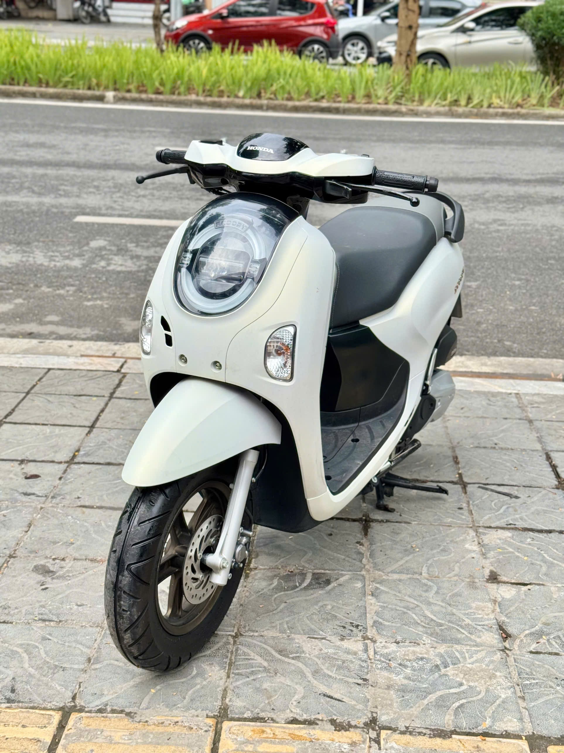 Scoopy 2025 trắng 29BF-14770